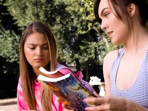 girls giving oral - Girls Give Oral Sex porn videos at Xecce.com