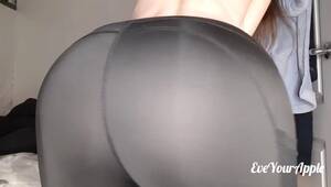 Men In Leggings Porn - Eve apple this one is for the ass men i show off my ass in leggings