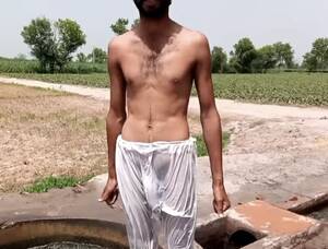 monster cock prints - Pakistani shows *HUGE* dick print - ThisVid.com