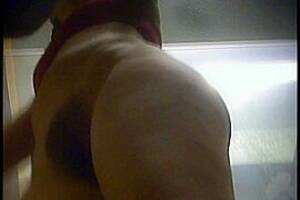 disco pussy spy cam - A spy cam in the sports club changing room takes the view of a milf's thighs