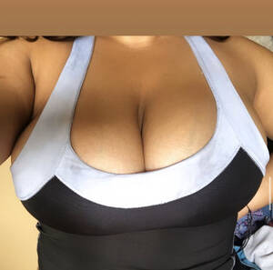 Bra Slip Porn - OC] Even with a sports bra they slip out Ã°Å¸ËœÂ© Foto Porno - EPORNER