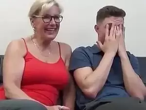 Cougar Mom With Glasses - Hj Porn Horny Cougar MILF Seduces And Fucks Young Stud With Huge Cock, Sexy  Glasses - Sunporno