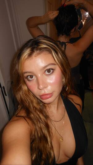 Genevieve Hannelius Porn - Genevieve Hannelius