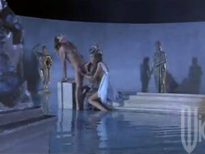 Greek Zeus Porn - Zeus is banging that smoking hot Aphrodite | Any Porn