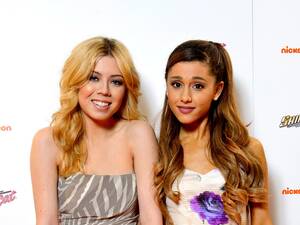 Ariana Grande Victorious Porn Lesbian - Sam and Cat: Fans say Ariana Grande was 'sexualised and infantilised' in  Nickelodeon show after resurfaced clip goes viral | The Independent