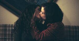 Alyson Hannigan Lesbian Porn - Evolution Of Gay Kisses On TV - Shows That Broke Ground