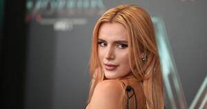Bella Thorne Creampie Porn - Bella Thorne Bares It All in Skin-Tight Dress: See Photos