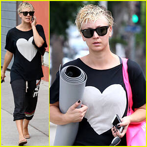 Kaley Cuoco Solo Porn - Kaley Cuoco Describes How She Found Out Her Nude Photos Leaked | Celebrity  Nude Photo Leak Scandal, Kaley Cuoco | Just Jared: Celebrity Gossip and  Breaking Entertainment News