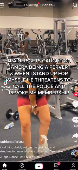 fkk chubby girl - Girl recording at the gym gets offended when someone stares in her general  direction. : r/ImTheMainCharacter