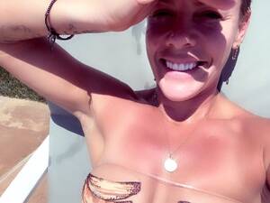 naturist nudist mom - Pink embraces being an 'embarrassing mom' with nude family vacation photos  | The Independent