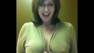 Milf Tits Flashing - Webcam Flash Tits Free MILF Porn Video - XVIDEOS.COM