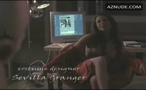 Kari Wuhrer Lesbian - KARI WUHRER in Spider'S Web