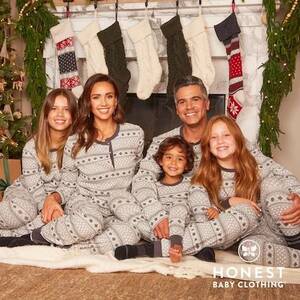 Jessica Alba Lesbian - Jessica Alba â€“ Janet Charlton's Hollywood, Celebrity Gossip and Rumors