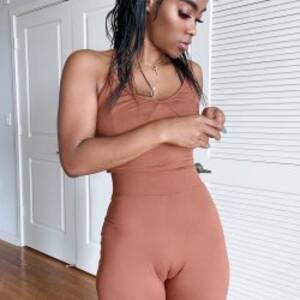 ebony camel toe - Ebony Camel Toe - Porn Photos & Videos - EroMe