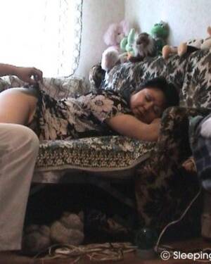 Amateur Sleep Porn - Amateur sleeping mom gets cock Porn Pictures, XXX Photos, Sex Images  #3323784 - PICTOA