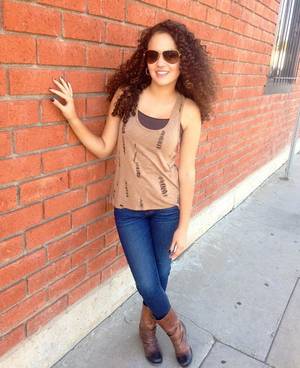 Madison Pettis Lab Rats Porn - Madison Pettis Working On â€œLab Ratsâ€ November 2013