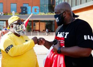 Cleveland Fear - Ohio State football parents protest with pride, but their most important  questions do not yet have answers: Buckeye Take - cleveland.com