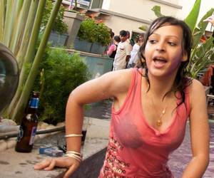 desi rain nude - Sexy and hot girl just got wet in rain and she wears a transparent clothes.