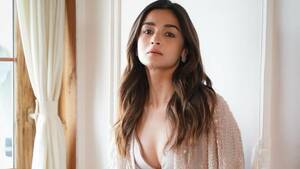 Alia Bhatt Nude Sex - Alia Bhatt wins fashion game in dreamy nude bralette-pants with cape jacket  for friend's wedding: All pics | Fashion Trends - Hindustan Times