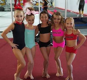 Dance Moms Mini Team Porn - Would anyone like to join my edit team and be a mini? They are all open
