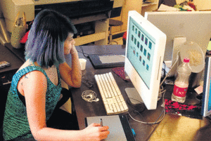 Girl Computer Watching Porn - 33 percent women watch porn once a week