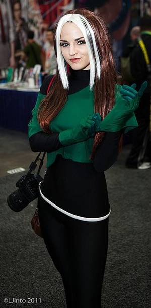 80s Costume Porn - Rogue cosplay .. Source: Drooltube.com Â· 80s CostumeCostumesRogue CosplayX  MenRoguesGlovesPrettyCos PlayPorn