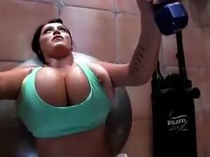 huge natural boobs fitness - Leanne amazing huge natural tits gym workout - hotntubes.com