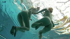lesbian girls naked underwater - 