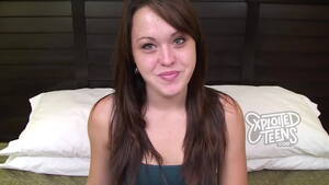 Amateur Petite Stars - Petite brunette teen with a shaved cunt stars in this amateur porn -  XVIDEOS.COM