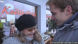 mature pick up - Two fellows pick up mature and bang her hard - XVIDEOS.COM