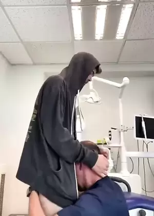 Dentist Porn Hamster - I fuck the Dentist on my vacation in Mexico | xHamster