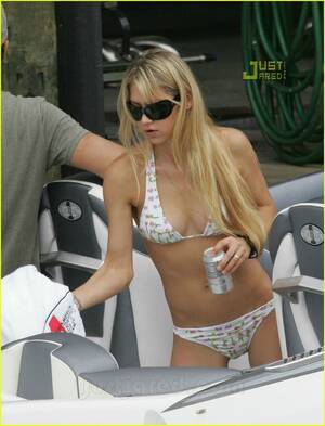 anna kournikova upskirt ass - Anna Kournikova Bikini Pictures: Photo 634191 | Anna Kournikova, Bikini,  Enrique Iglesias Photos | Just Jared: Entertainment News