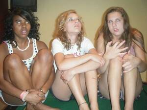 accidental facebook upskirt - facebook - upskirt & panty flashing - Accidental Exposures | MOTHERLESS.COM  â„¢