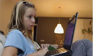 Girls Watching Porn On Computer - girl watch porn