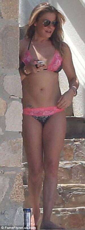leann rimes nude upskirt - LeAnn Rimes shows off a much healthier figure in a lacy pink bikini during  boozy break in Cabo | Daily Mail Online