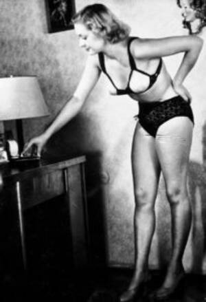 19th Century German Porn - NightMoves Online | Art's World â€“ History of German Pornâ€ Gretchen Kraut  Collection â€“ It is available from www.goliathbooks.com