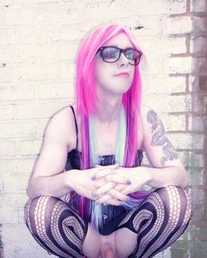 emo tranny gallery - Tranny Kitty Emo Goth Rock Chick Pics 2 ( outdoors ) Prt 1 Porn Pictures,  XXX Photos, Sex Images #763154 - PICTOA