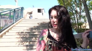 Goth Revenge Porn - Pulled goth amateur giving head in exchange of some cash - XVIDEOS.COM