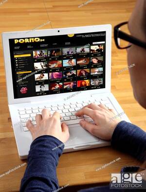 live porn on the internet - Woman surfing the internet with a laptop, Porno.de, dating portal, porn  movies, sex videos, Foto de Stock, Imagen Derechos Protegidos Pic.  IBR-2163514 | agefotostock