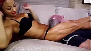 fbb wrestling - Fbb scissors Fbb wrestling mixed wrestling - XVIDEOS.COM