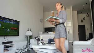 Kelnerka - Wyruchana Kelnerka - Ekskluzywne Menu - RedTube