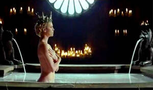 Angelina Jolie Charlize Theron Xxx Porn - Charlize Theron se desnuda para el cine