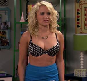 Emily Osment Porn - Emily Osment : r/EmilyOsment