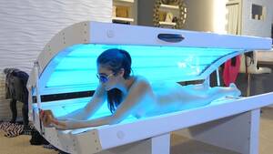 masturbation in tanning bed - Violet Starr masturbates in the tanning bed while taking selfies - Porn  Movies - 3Movs