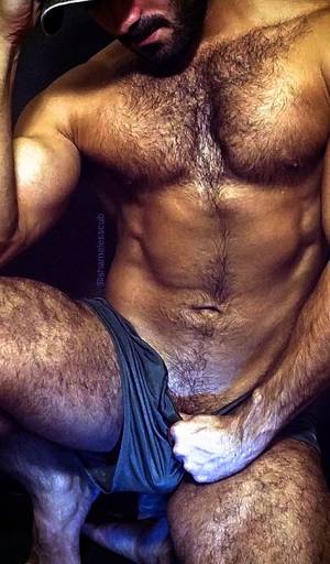Ingo Hirsute Porn - Just men that get me hard, love fur, muscle, speedos, underwear and being  naked in public!