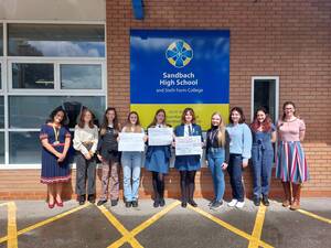 group sex school - A Group Of Girls Are Calling For The Ban Of School Uniforms In Sex Shops