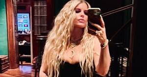Jessica Simpson Ass Porn - Jessica Simpson Celebrates Having 'Gained And Lost 100lbs 3x' With New Pic