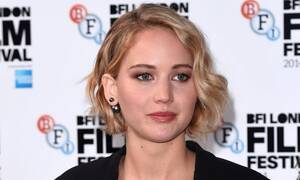 Jennifer Lawrence Porn Captions - Google removes results linking to stolen photos of Jennifer Lawrence nude |  Google | The Guardian
