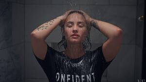 demi lovato nude porn - Demi Lovato Bares Body, Emotions on Naked Magazine Shoot - ABC News