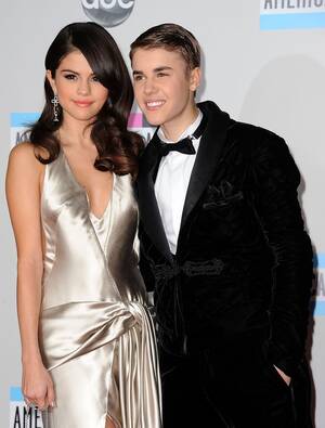 Justin Selena Gomez Real Porn - Did Justin Bieber Cheat On Selena Gomez? Taylor Swift Seems To Think So |  IBTimes